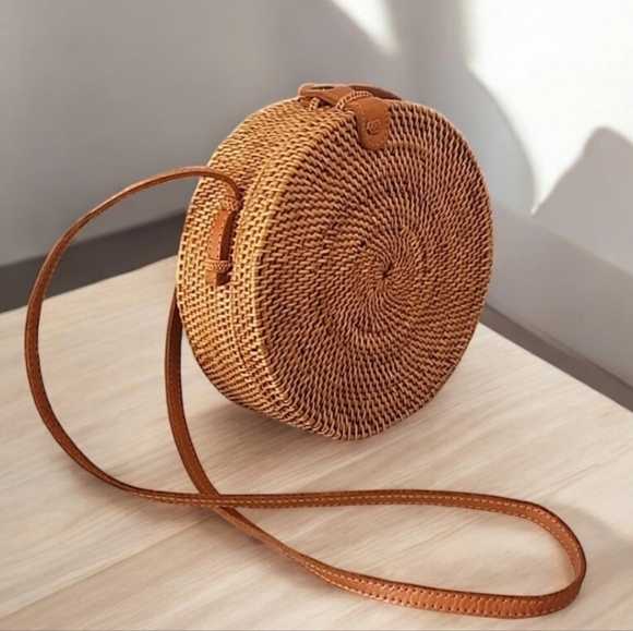 Round Rattan Straw Crossbody Bag Purse Boho Festival Luxe Leather Woven - Picture 11 of 12